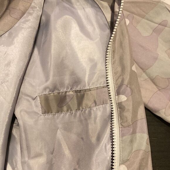 SOVEREIGN CODE LARGE LIGHT CAMO MILITARY GREEN BOMBER JACKET - Picture 5 of 8